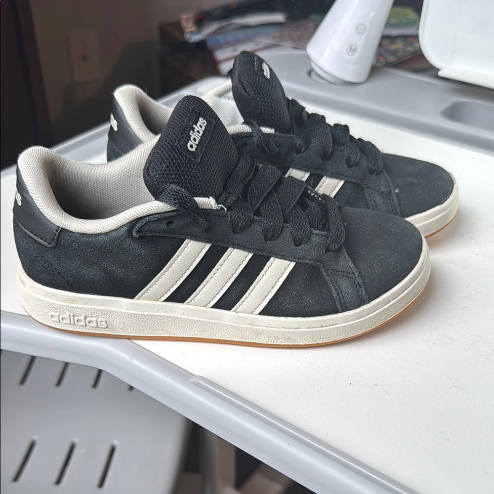 Adidas Grand Court 00S Shoes Kids A: JH6178
